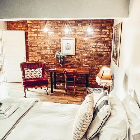 59 On True North Guest Rooms ヨハネスブルグ エクステリア 写真